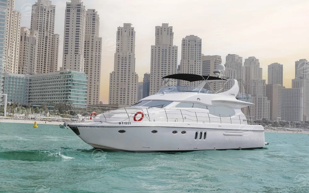 Affordable canal cruise in dubai